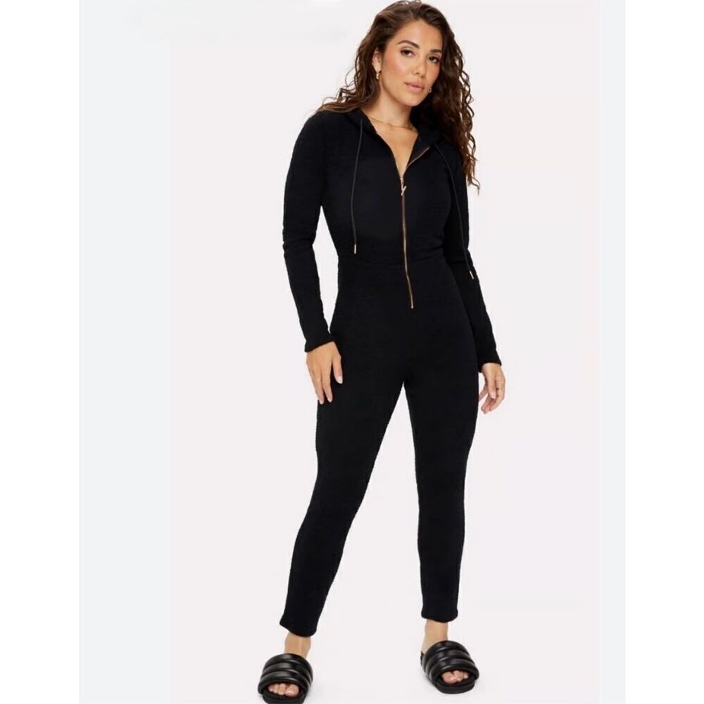 NEW Fabletics Yitty Pet Me Heart Pocket Onesie size XXL 1X Black Hooded Fuzzy